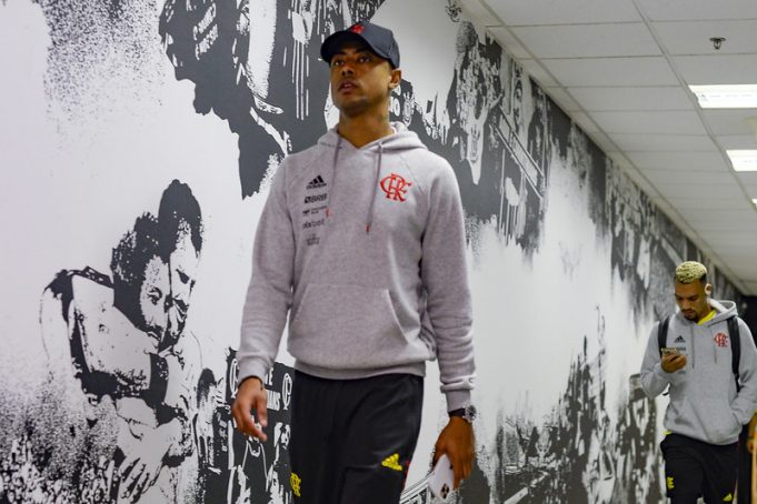 Bruno Henrique de saída nova camisa do Fla chegando e reforço à vista