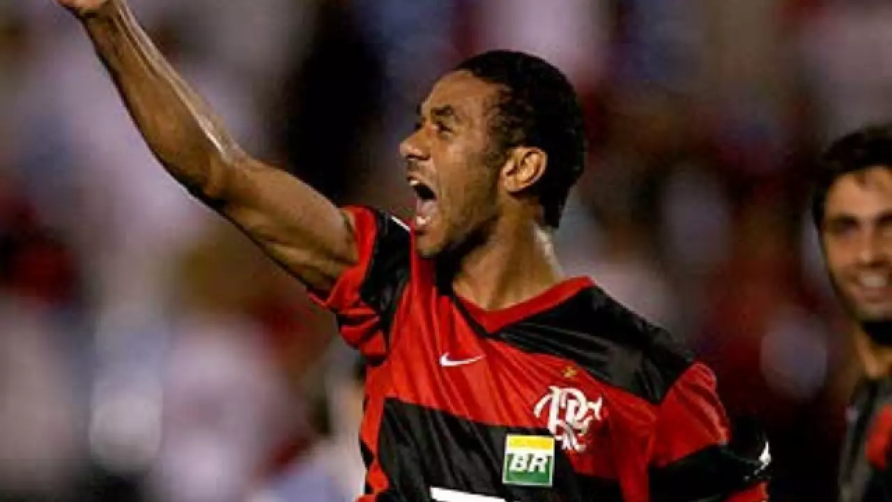 EXCLUSIVO  Ex-dirigente do Flamengo revela 'pedido de socorro' do  Corinthians após rebaixamento em 2007
