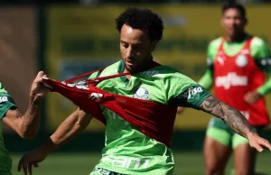 Felipe Anderson durante treino do Palmeiras (Foto: Reprodução/Palmeiras)