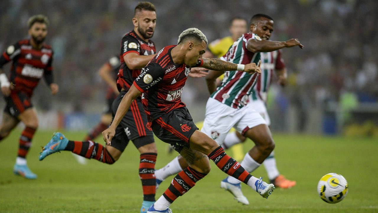 Vidente aponta o vencedor do jogo Flamengo x Palmeiras