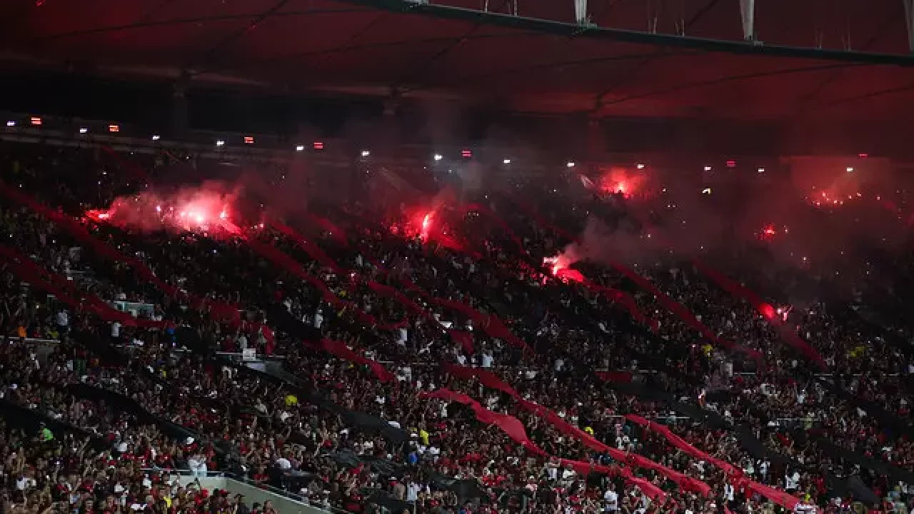 Santos vence o Flamengo em jogão no Mané Garrincha lotado